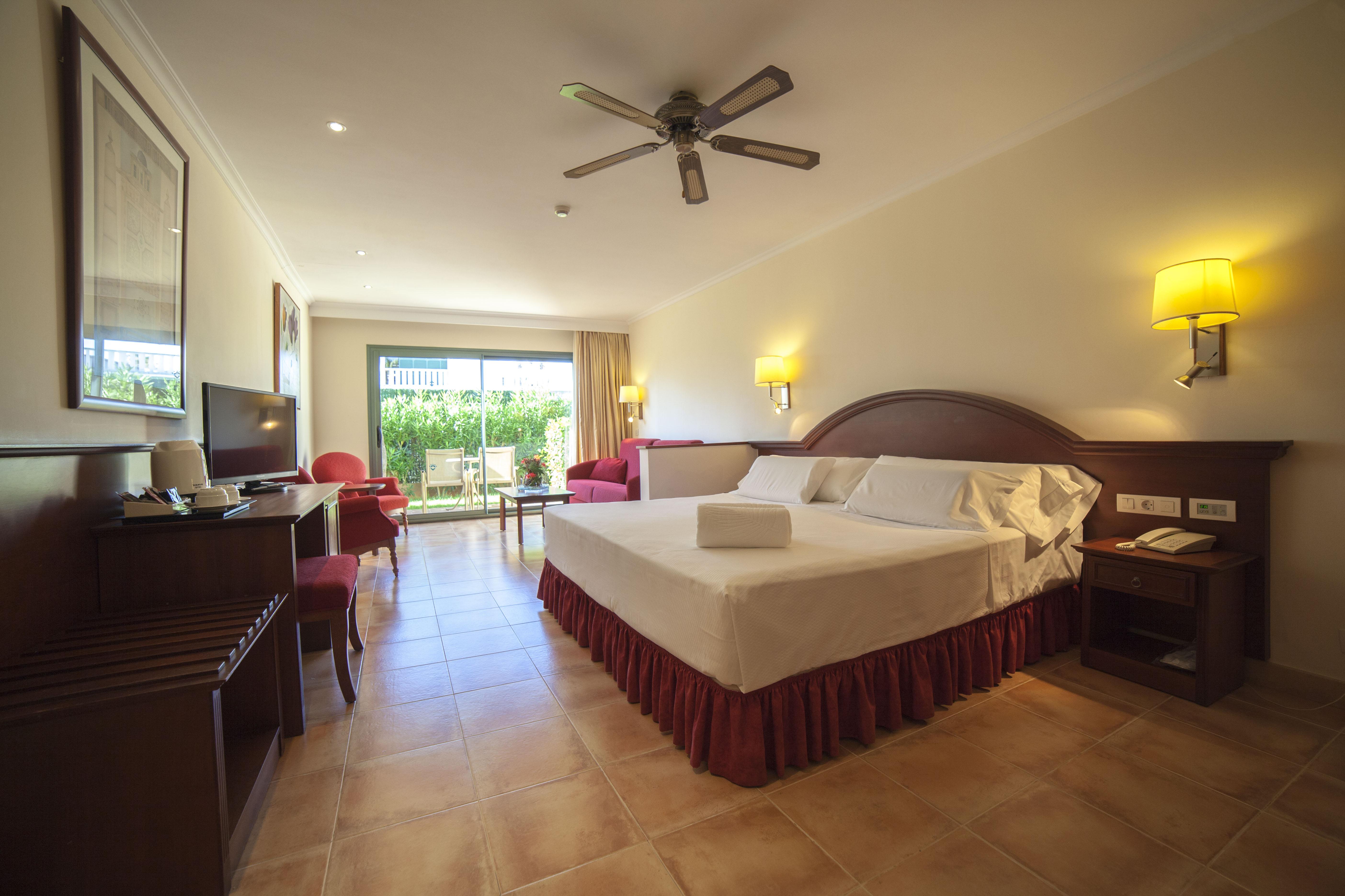 Valentin Menorca Star 4* Cala en Bosch